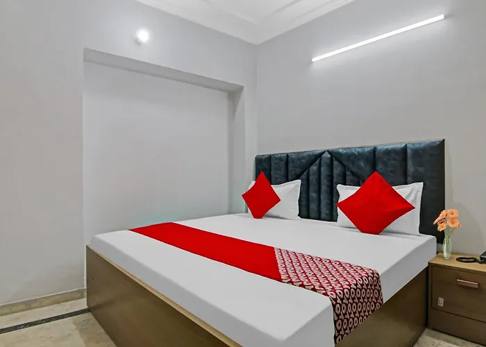 Hotel O Com-Fort Inn